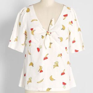 ModCloth M Ivory Red Yellow Pack a Picnic Fruit Print Short Sleeve Tie Front Top